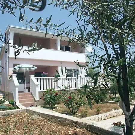 Appartement škerlep